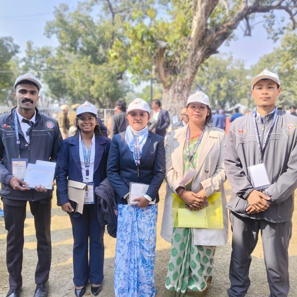 A Moment of Honour for Thakur Ramnarayan College: NSS Volunteer Among Top 6 in India