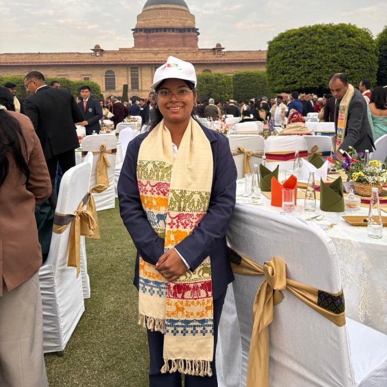 A Moment of Honour for Thakur Ramnarayan College: NSS Volunteer Among Top 6 in India