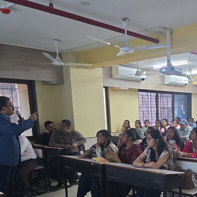 Career Counselling Session: Navigating Your Future – Career Paths & Possibilities