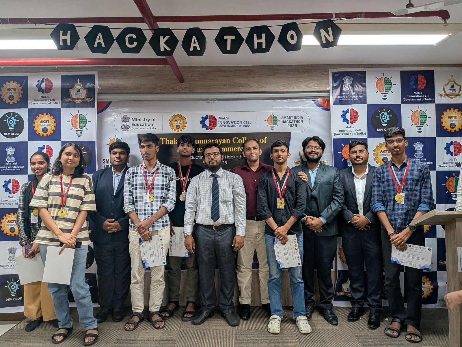 DevClub TRCAC successfully hosts the Internal Hackathon 2025 !