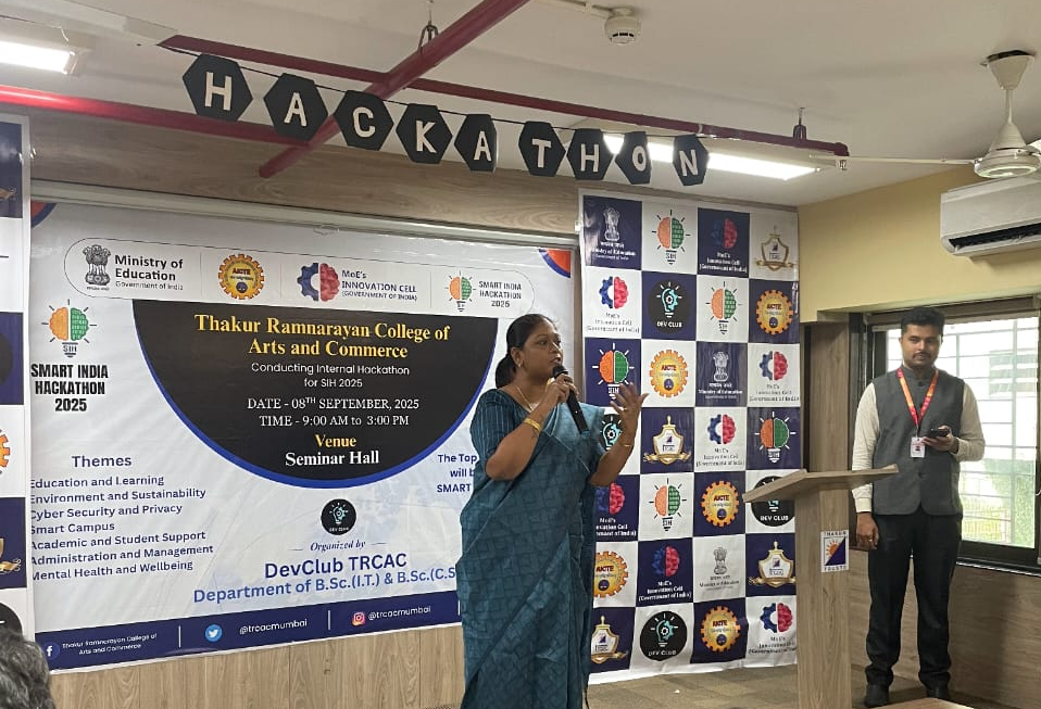DevClub TRCAC successfully hosts the Internal Hackathon 2025 !