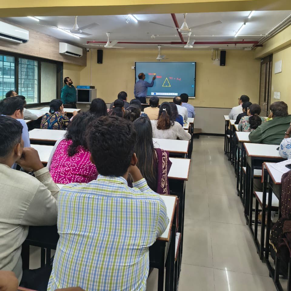 Smart Board Training: Enhancing Digital Teaching Skills