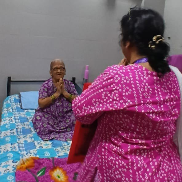 Visit to Astha Old Age Home