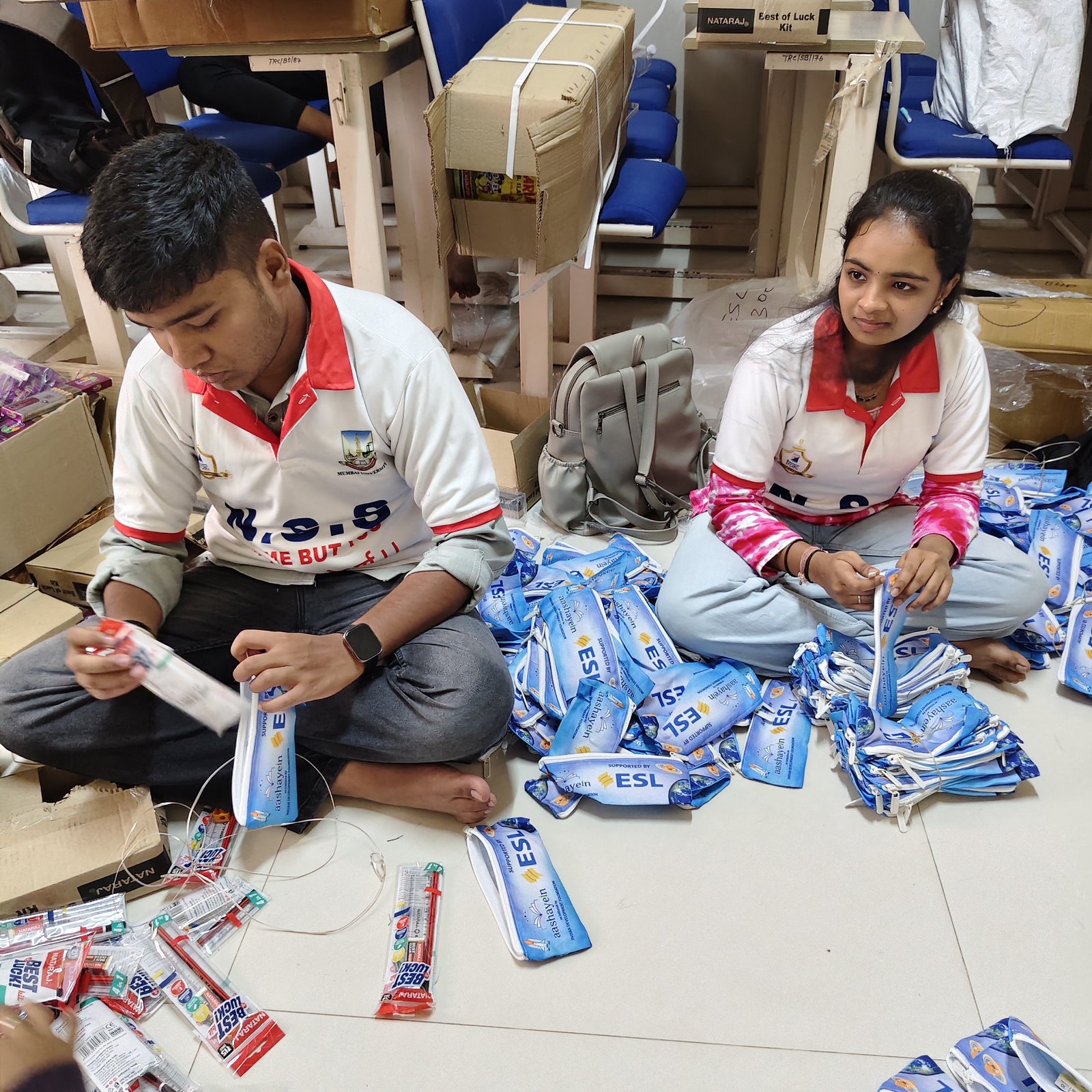 AASHAYEIN KIT PACKING